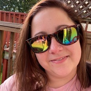 Meet your Posher, Amy